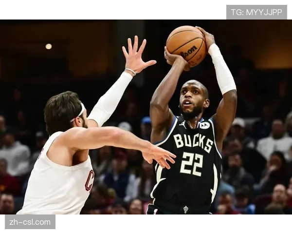 太阳防守沟通存在明显问题 雄鹿简单挡拆配合就能制造空位机会